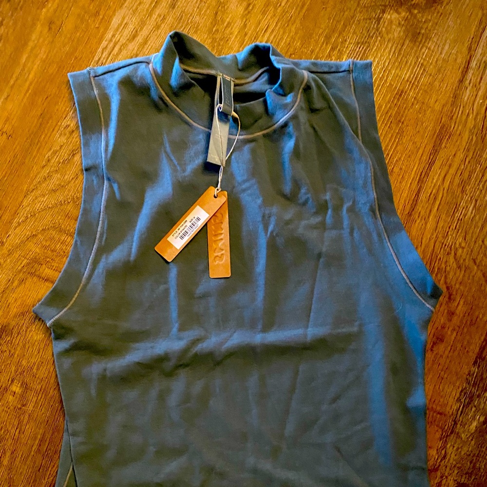 NWT Skims Tank